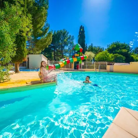 Avec Climatisation, Animaux Admis - 6 Pers. - Api-1-52-2185 Balaruc-les-Bains