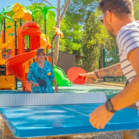 Camping Avec Climatisation, Animaux Admis - 6 Pers. - Api-1-52-2185 Balaruc-les-Bains